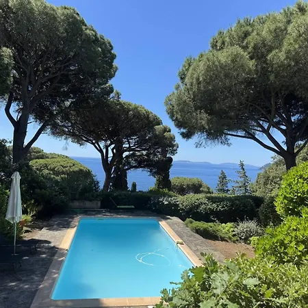 Avec Piscine Privee, Proche - Fr-1-100-345 Villa