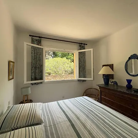 Avec Piscine Privée, Proche - Fr-1-100-345 * La Croix-Valmer