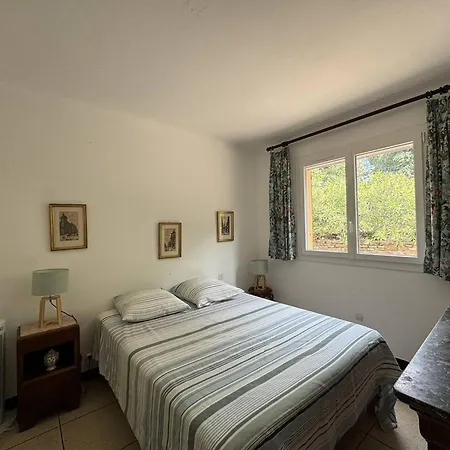 Villa Avec Piscine Privee, Proche - Fr-1-100-345 *
